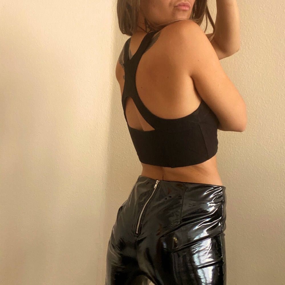 Top - Picture 2 of 2